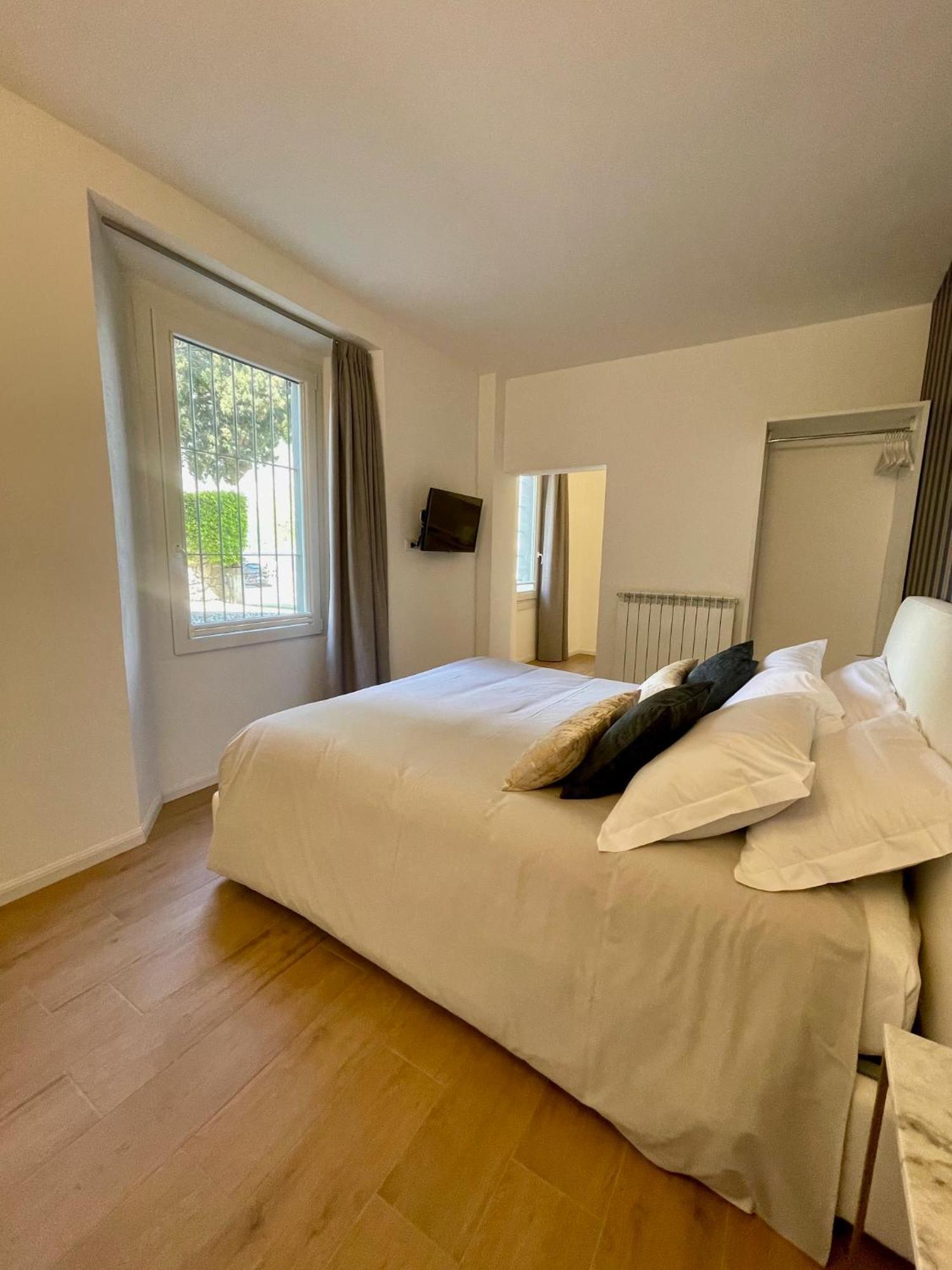 Hotel Baia di Paré Valmadrera Extérieur photo