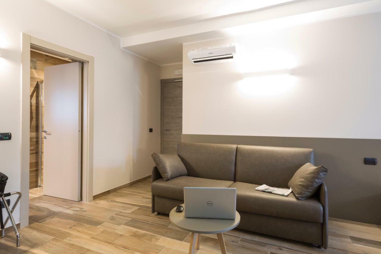 Hotel Baia di Paré Valmadrera Extérieur photo