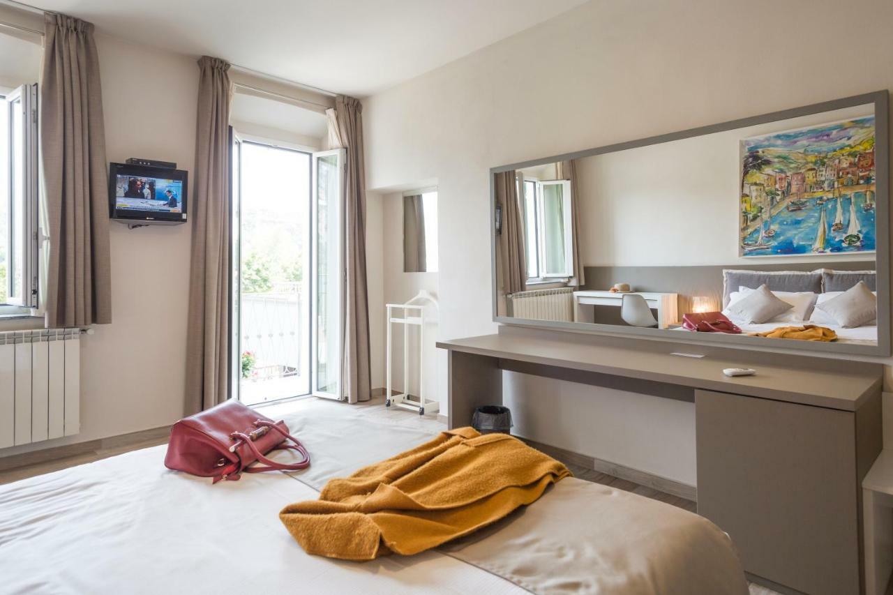 Hotel Baia di Paré Valmadrera Extérieur photo